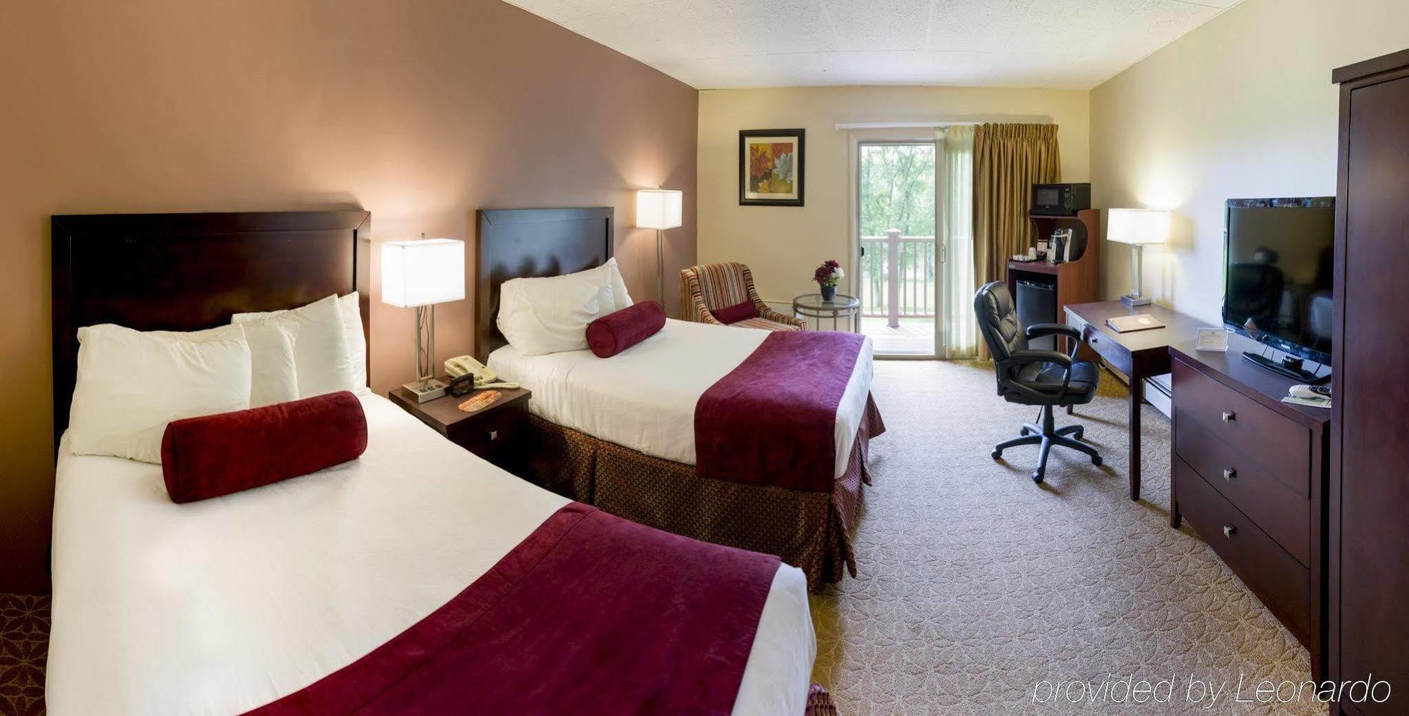 University Inn Academic Suites Orono Bagian luar foto