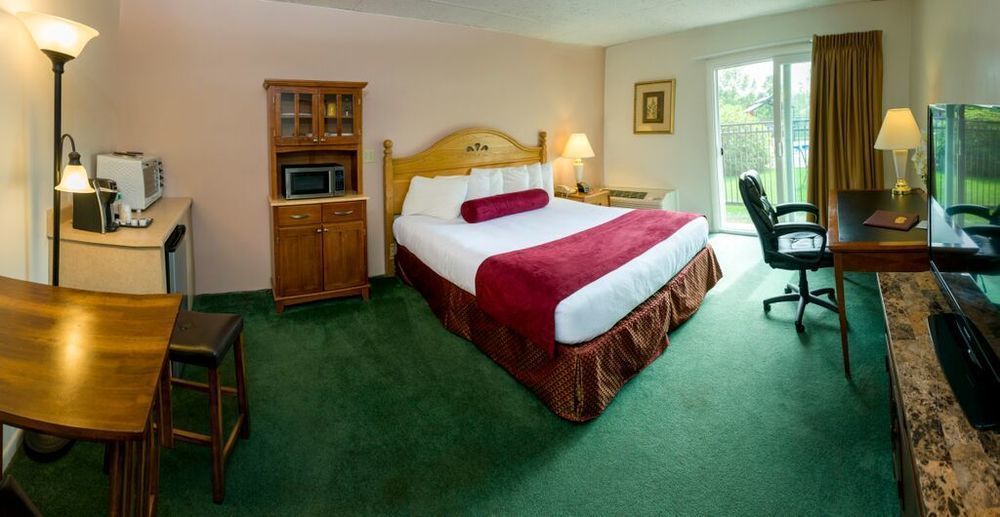 University Inn Academic Suites Orono Bagian luar foto